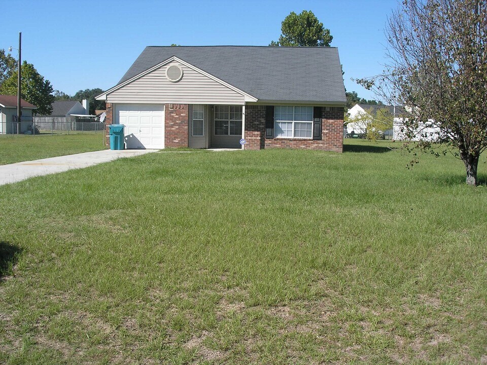 107 Dogwood Cir in Rincon, GA - Building Photo