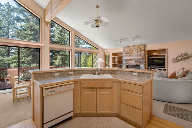 property at 637 Lariat Cir