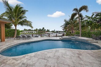160 SE 3rd Ct in Pompano Beach, FL - Building Photo - Building Photo