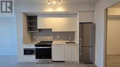 260 Malta Ave. in Brampton, ON - Building Photo - Building Photo