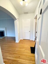 11410 Aqua Vista St in Los Angeles, CA - Building Photo - Building Photo