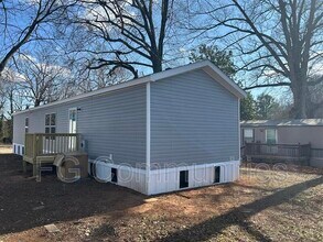213 Lineberger Rd in Conover, NC - Building Photo - Building Photo