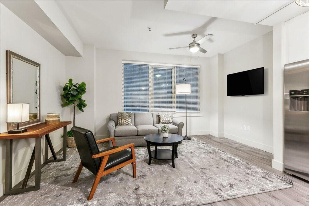 1111 Tulane Ave in New Orleans, LA - Building Photo