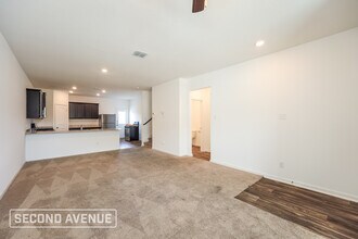 3035 Jackson Smt in Converse, TX - Foto de edificio - Building Photo