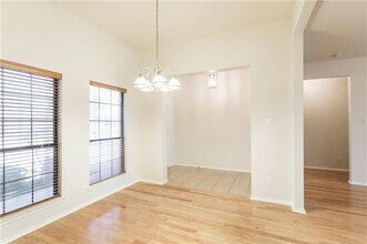 710 Adams St in Waxahachie, TX - Building Photo - Building Photo