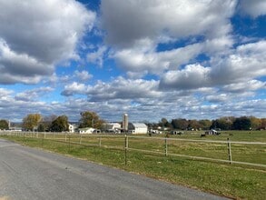 14 Stoltzfus Ln in Leola, PA - Building Photo - Building Photo