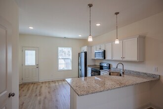 Britton Springs in Clarksville, TN - Building Photo - Interior Photo
