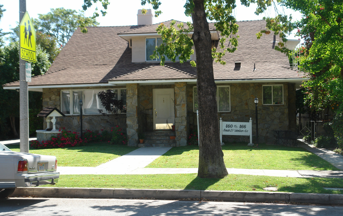 460 S El Molino Ave in Pasadena, CA - Building Photo