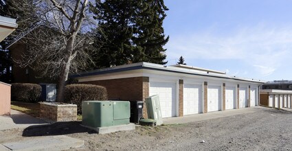 The Vanessa Apartments in Calgary, AB - Building Photo - Building Photo