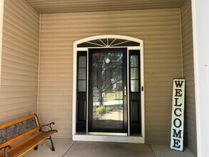 2297 Roaring Creek Dr in Aurora, IL - Building Photo - Building Photo