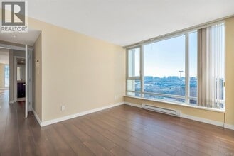 5028 Kwantlen St in Richmond, BC - Building Photo - Building Photo