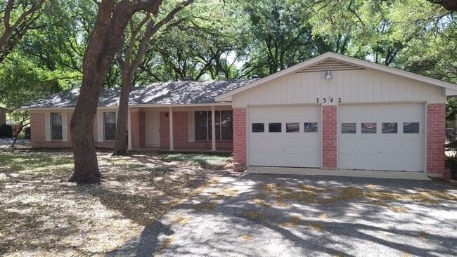 property at 7342 Shady Hollow Ln