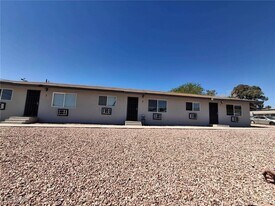 320 N 16th St in Las Vegas, NV - Building Photo