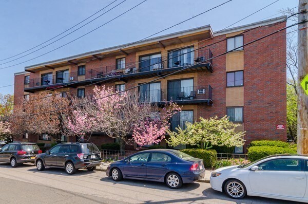 400 Savin Hill Ave in Boston, MA - Building Photo - Building Photo