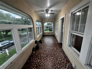 2330 S Ferncreek Ave in Orlando, FL - Building Photo - Building Photo