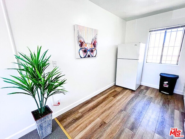 property at 1225 Normandie Ave