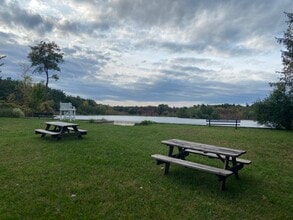 10 Seneca Rd, Unit Three in West Sand Lake, NY - Building Photo - Building Photo