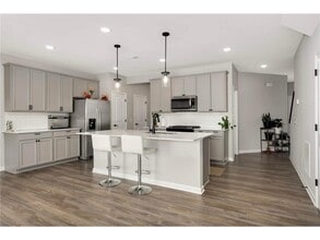 17983 Giants Wy in Lakeville, MN - Building Photo - Building Photo