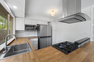7505 Shadywood Dr in Austin, TX - Building Photo - Building Photo