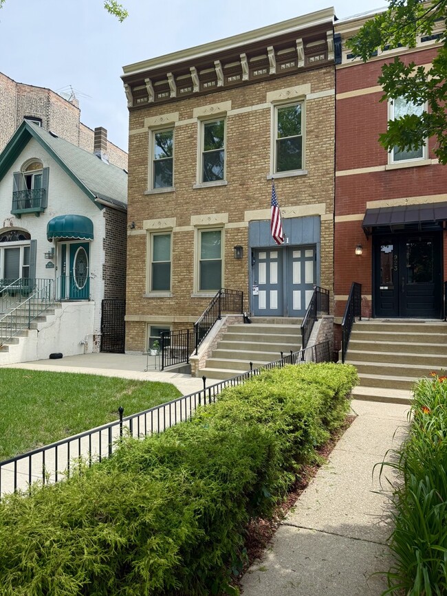 property at 921 S Bishop St