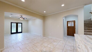 1758 Heath Dr in College Station, TX - Foto de edificio - Building Photo