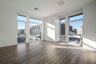 839 Beacon St in Boston, MA - Building Photo - Building Photo