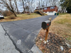 18 Mary Ave in Poughkeepsie, NY - Building Photo - Building Photo