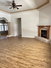 11301 Hyde Park Dr in Bakersfield, CA - Building Photo - Building Photo