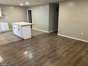 1006 Fairway Ave in Glen Burnie, MD - Building Photo - Building Photo