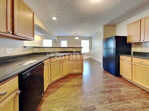 5899 Brookstone Dr in Indianapolis, IN - Building Photo - Building Photo