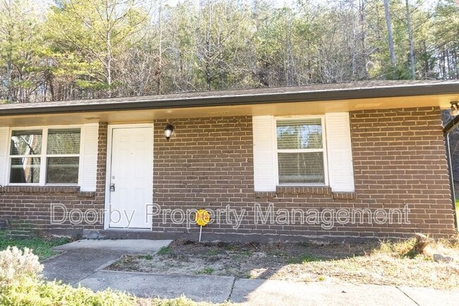 property at 3860 Youngstown Rd