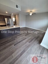 330 N 6th Terrace in Louisburg, KS - Building Photo - Building Photo