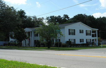 Carriage House in DeLand, FL - Building Photo - Building Photo