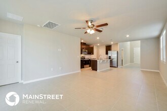 5265 Luke Hammock St in St. Cloud, FL - Foto de edificio - Building Photo