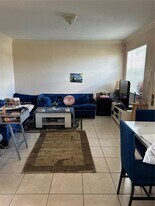 110 SE 2nd St in Hallandale Beach, FL - Building Photo