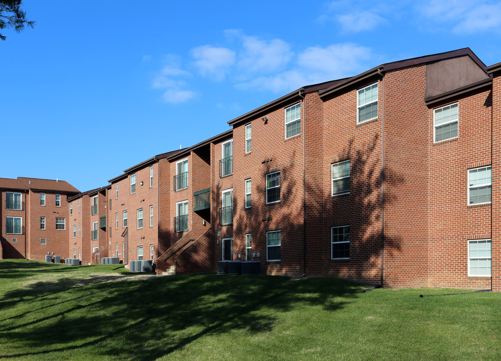 Windsor Gardens in Frederick, MD - Building Photo