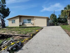 1700 Chaucer Rd in Titusville, FL - Building Photo