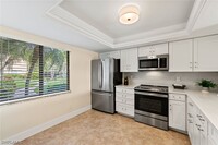 5250 Fox Hollow Dr in Naples, FL - Building Photo - Building Photo