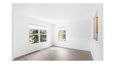 880 Seville Row in Detroit, MI - Building Photo - Building Photo