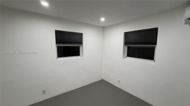 1212 E River Dr in Margate, FL - Building Photo - Building Photo