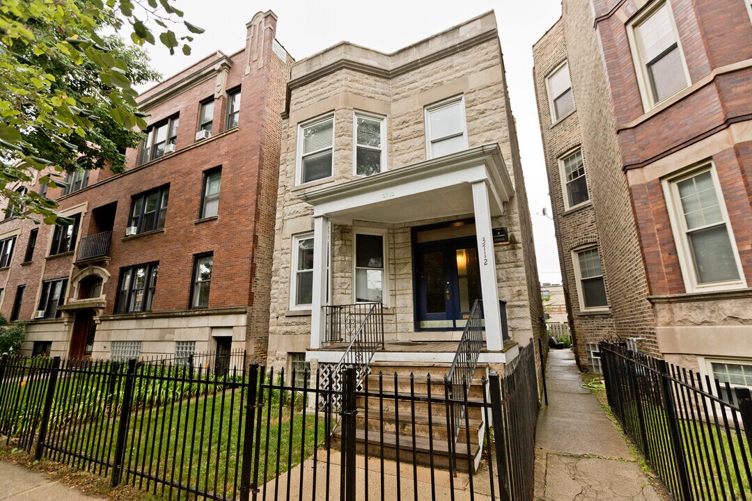 3712 N Racine Ave, Unit 1 in Chicago, IL - Foto de edificio