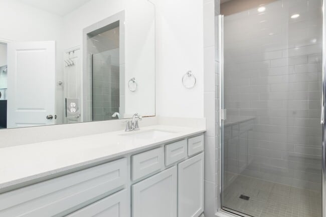10622 Cabot Trl in Rosharon, TX - Foto de edificio - Building Photo