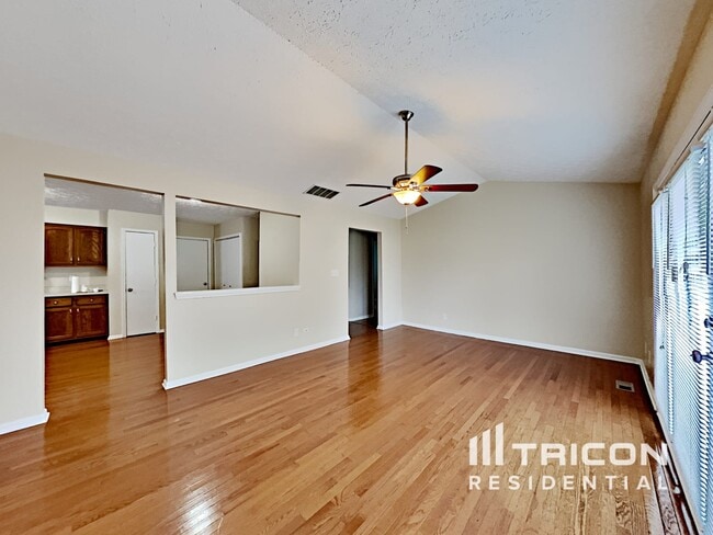 6034 Buell Ln in Indianapolis, IN - Building Photo - Building Photo