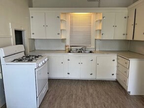 131 Green St in Brattleboro, VT - Foto de edificio - Building Photo