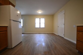 739 S Buffalo St in Marshfield, MO - Building Photo - Building Photo