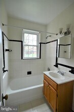 715 S Washington St-Unit -C-31 in Alexandria, VA - Building Photo - Building Photo
