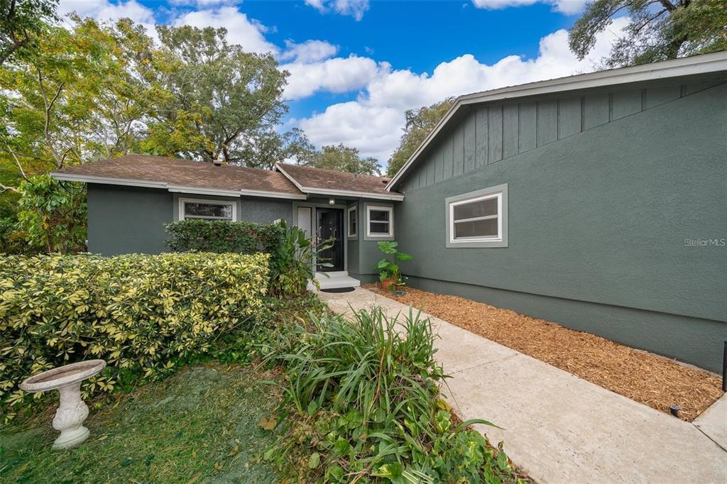 116 Willow Ave in Altamonte Springs, FL - Foto de edificio