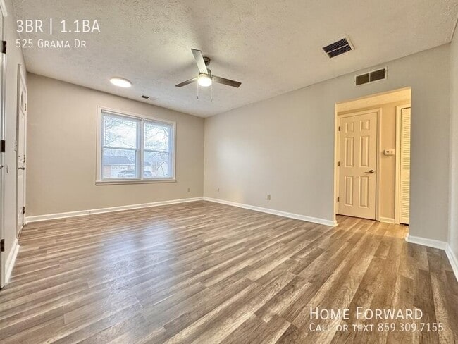 525 Grama Dr in Frankfort, KY - Building Photo - Building Photo