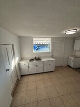 874 21st Ave S in St. Petersburg, FL - Building Photo - Building Photo