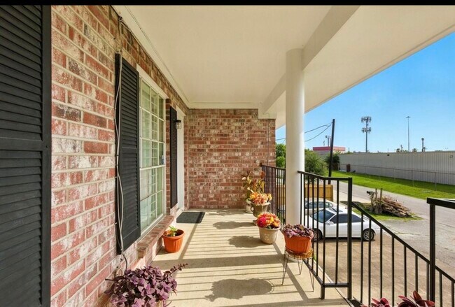 9641 Hollock St, Unit 9641 Hollock St in Houston, TX - Building Photo - Building Photo